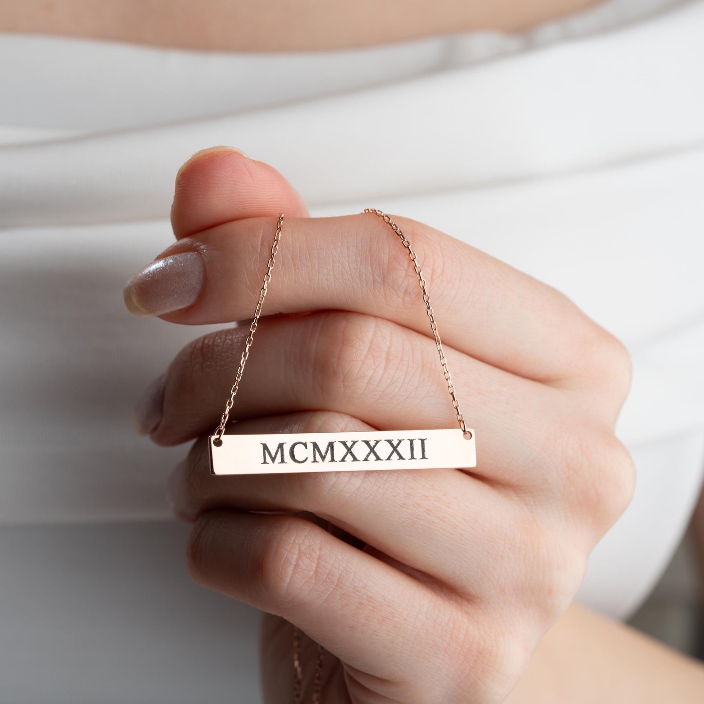 Roman Numeral Date Bar Necklace, Custom Gold Silver Nameplate Jewelry, Initial Number Necklace, Personalized Gift for Her, Name Bar Pendant.