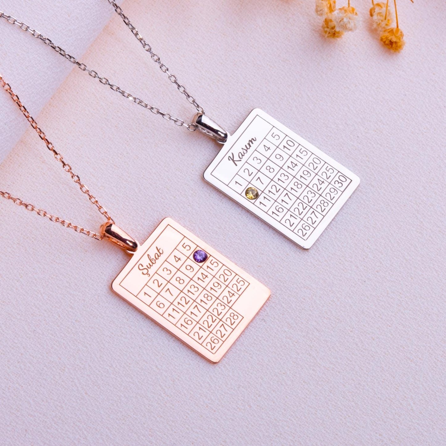 Birthstone Bar Date Necklace –Birthstone jewelry , Custom Nameplate Jewelry, Gold Bar Necklace, Mother Gift, Personalized Birthday Keepsake