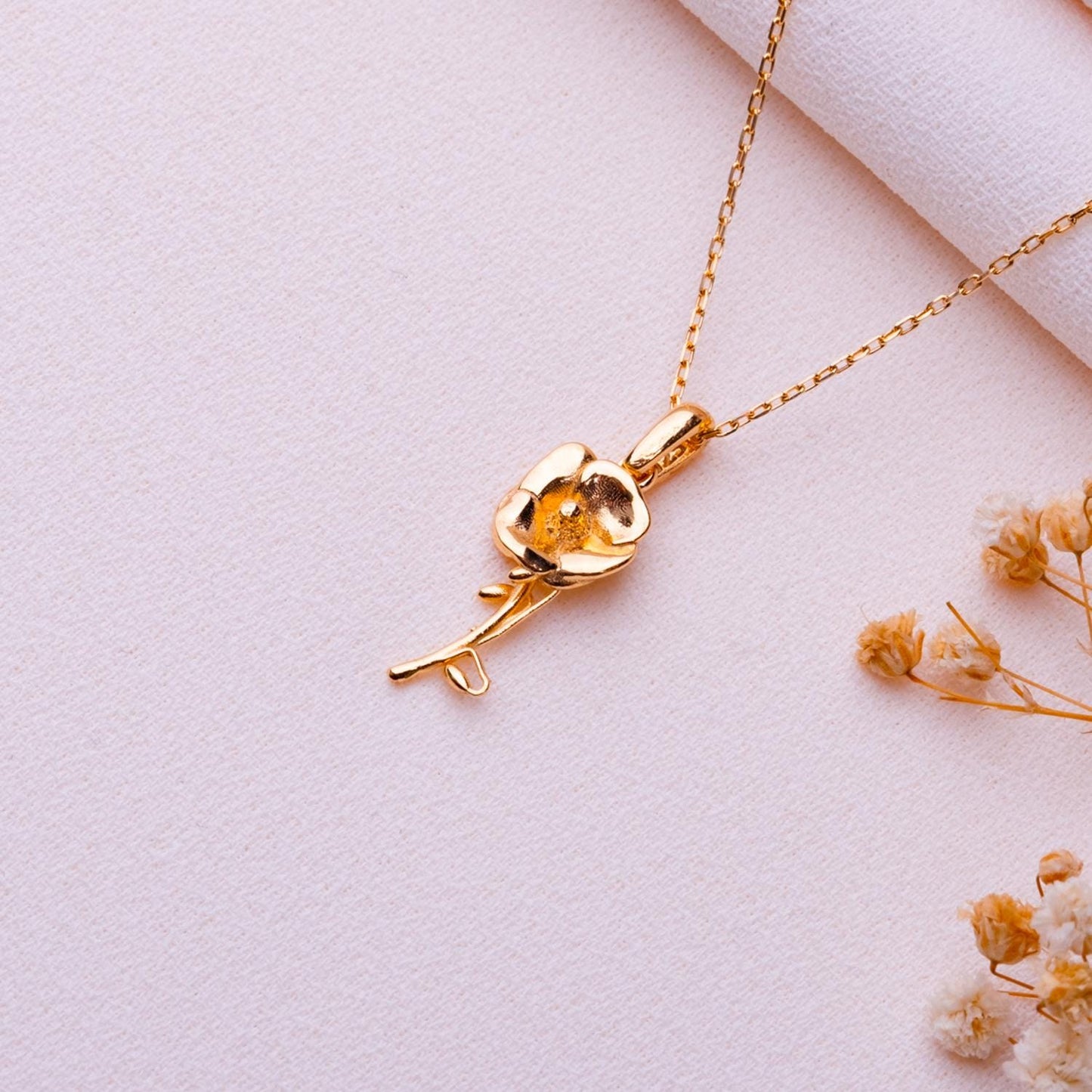 Poppy Flower Necklace • California Poppy Pendant • Birth Month Flower Jewelry•Personalized Gift for Her•Nature Birthflower Necklace Jewelry
