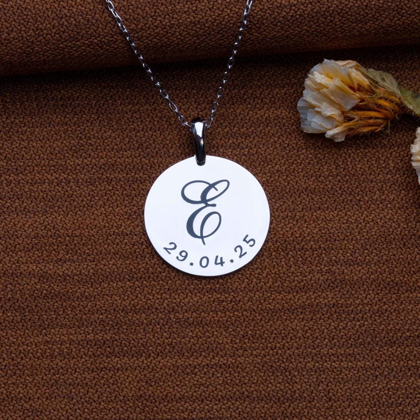 Custom Date Initial Necklace – Personalized Disc Necklace - Dainty Gold Jewelry with Wedding Date - Anniversary Gift for Mom - Gift for Her