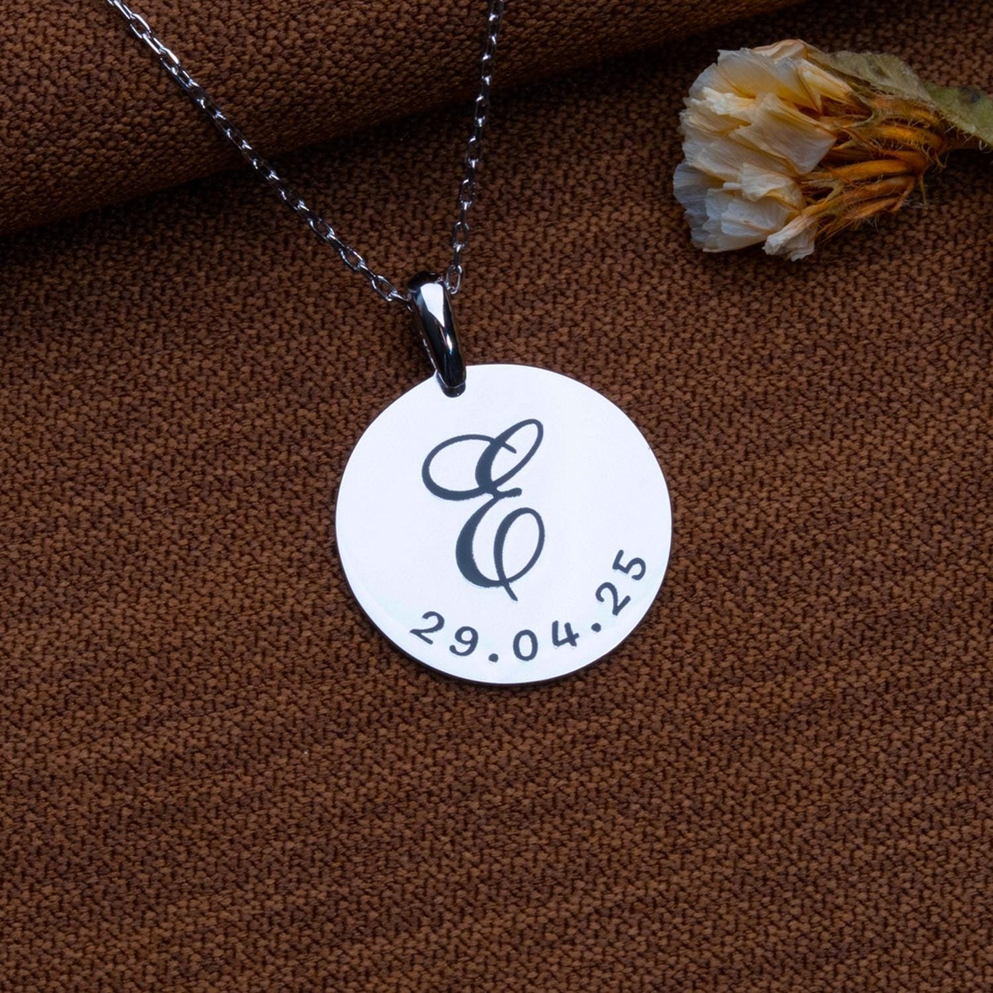 Custom Date Initial Necklace – Personalized Disc Necklace - Dainty Gold Jewelry with Wedding Date - Anniversary Gift for Mom - Gift for Her