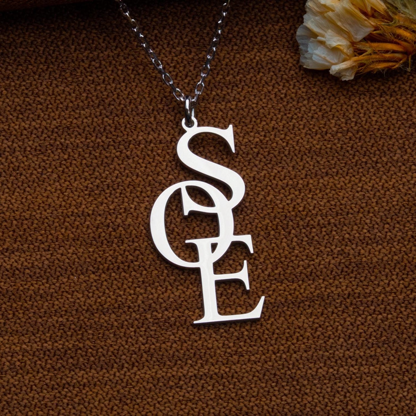 Vertical Initial Necklace–Custom Tag Pendant,Dainty Nameplate Jewelry,Personalized Initial Charm,Letter Necklace Gift for Her,Silver Jewelry