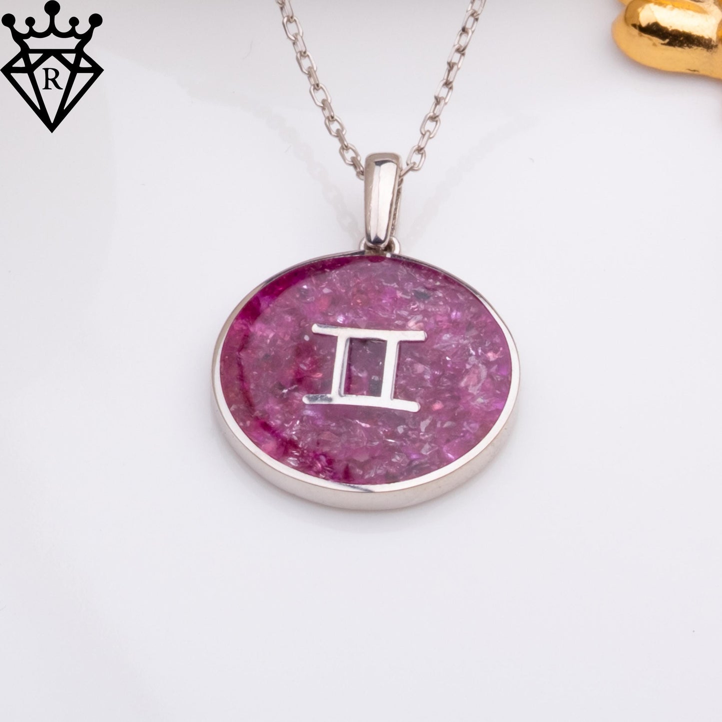 Handmade Garnet Zodiac Necklace, Raw Red Garnet Crystal Pendant, Zodiac Sign Birthstone Jewelry, Personalized Zodiac Necklace Gift for Her