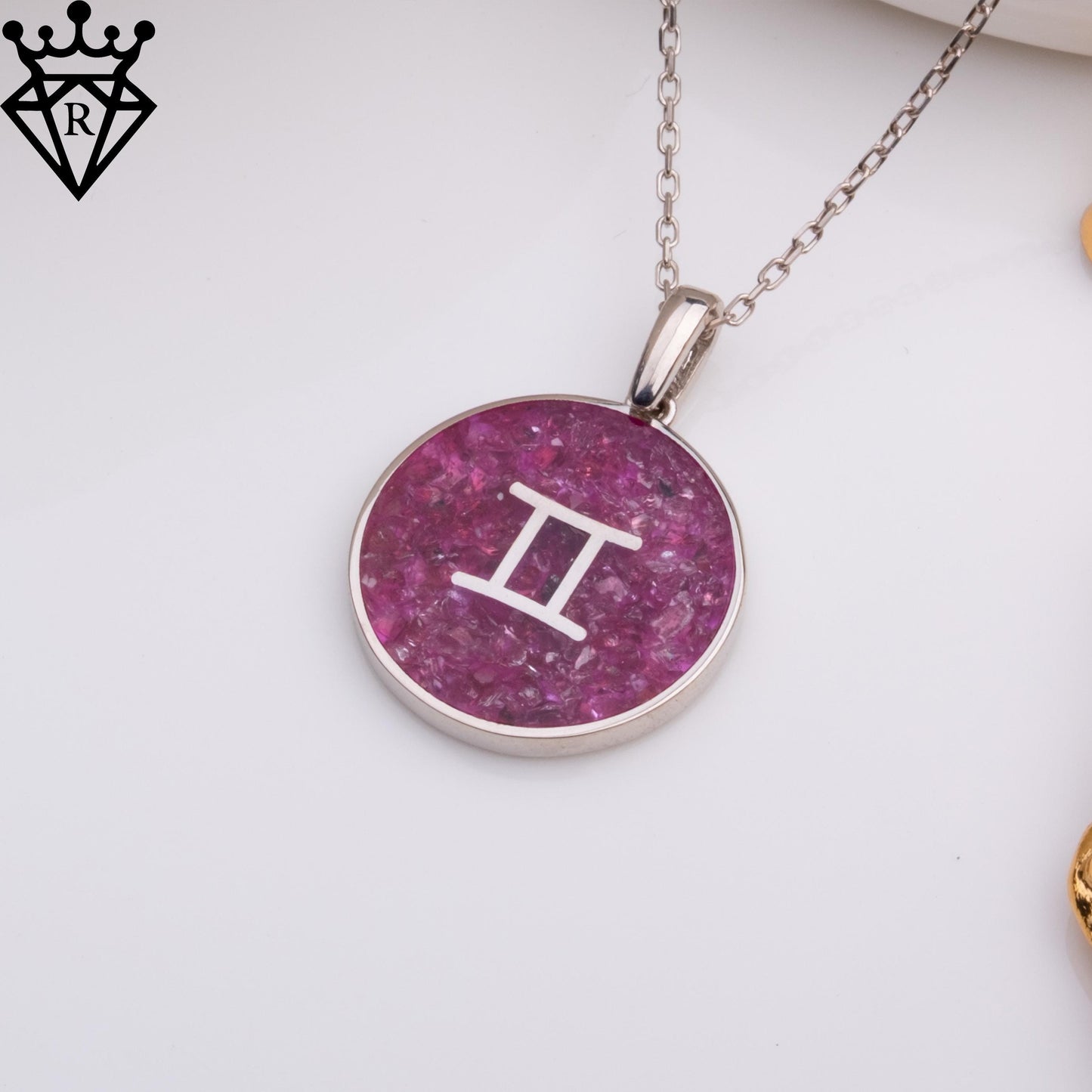 Handmade Garnet Zodiac Necklace, Raw Red Garnet Crystal Pendant, Zodiac Sign Birthstone Jewelry, Personalized Zodiac Necklace Gift for Her