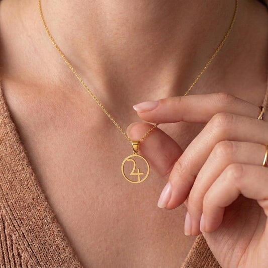 Jupiter Symbol: History, Meaning, and Jewelry Symbolism