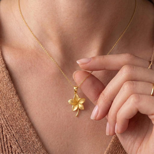 Plumeria Flower: History, Meaning, and Jewelry Symbolism