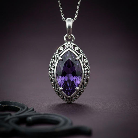 Queen s Eye Birthstone: History, Meaning, and Jewelry Symbolism