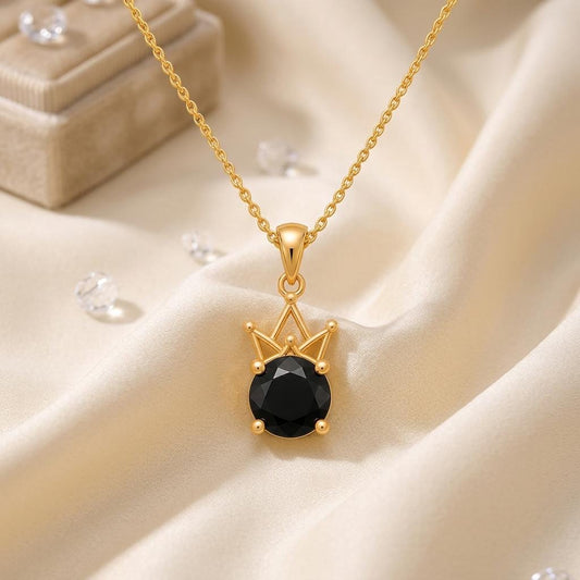 Minimal Crown Solitaire: History, Meaning, and Jewelry Symbolism