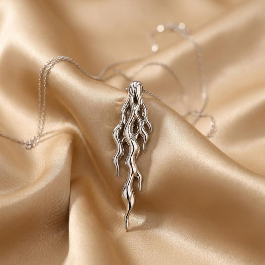 Molten Vein jewelry design featured in the Rimossa meaning guide