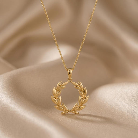 Laurel Crown jewelry design featured in the Rimossa meaning guide