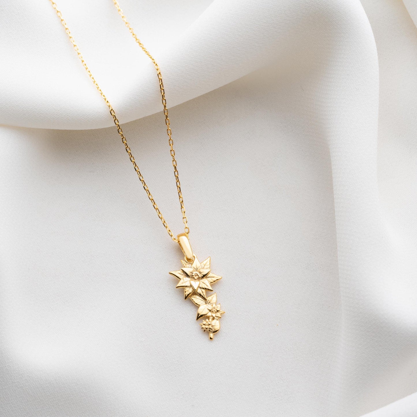 Snowdrop Necklace - Gold Birth Flower Necklace, Minimalist Birthflower Jewelry, Silver Flower Necklace, Birth Month Gift, Personalized Gifts
