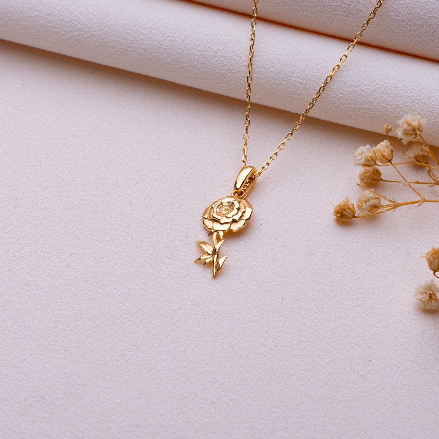 Marigold Flower Necklace, Birth Flower Jewelry, Custom Pendant, Personalized Charm Necklace, Birthstone Necklace, Best Friend & Mom Gift