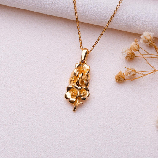 Larkspur Necklace,Birth Flower Pendant,Floral Birth Jewelry,Daisy Necklace,Mama Necklace,New Mom Necklace,Handmade 925 Sterling Silver Charm
