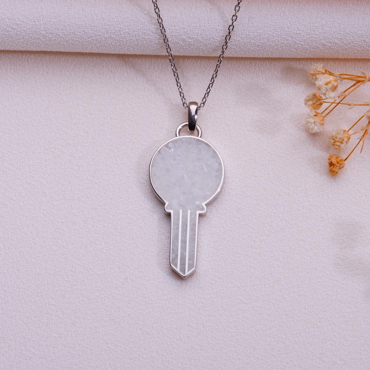 Moonstone Key Necklace –Gold Key Charm with Moonstone Pendant,Handmade Gemstone Jewelry,Crystal Necklace Gift for Her,Moonstone Jewelry Gift