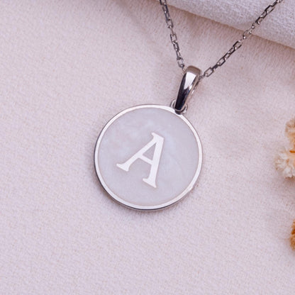 Initial Letter Necklace – Personalized Silver Disc Pendant with Mother of Pearl Effect,Custom Monogram Jewelry Gift for Her,Elegant Letter.