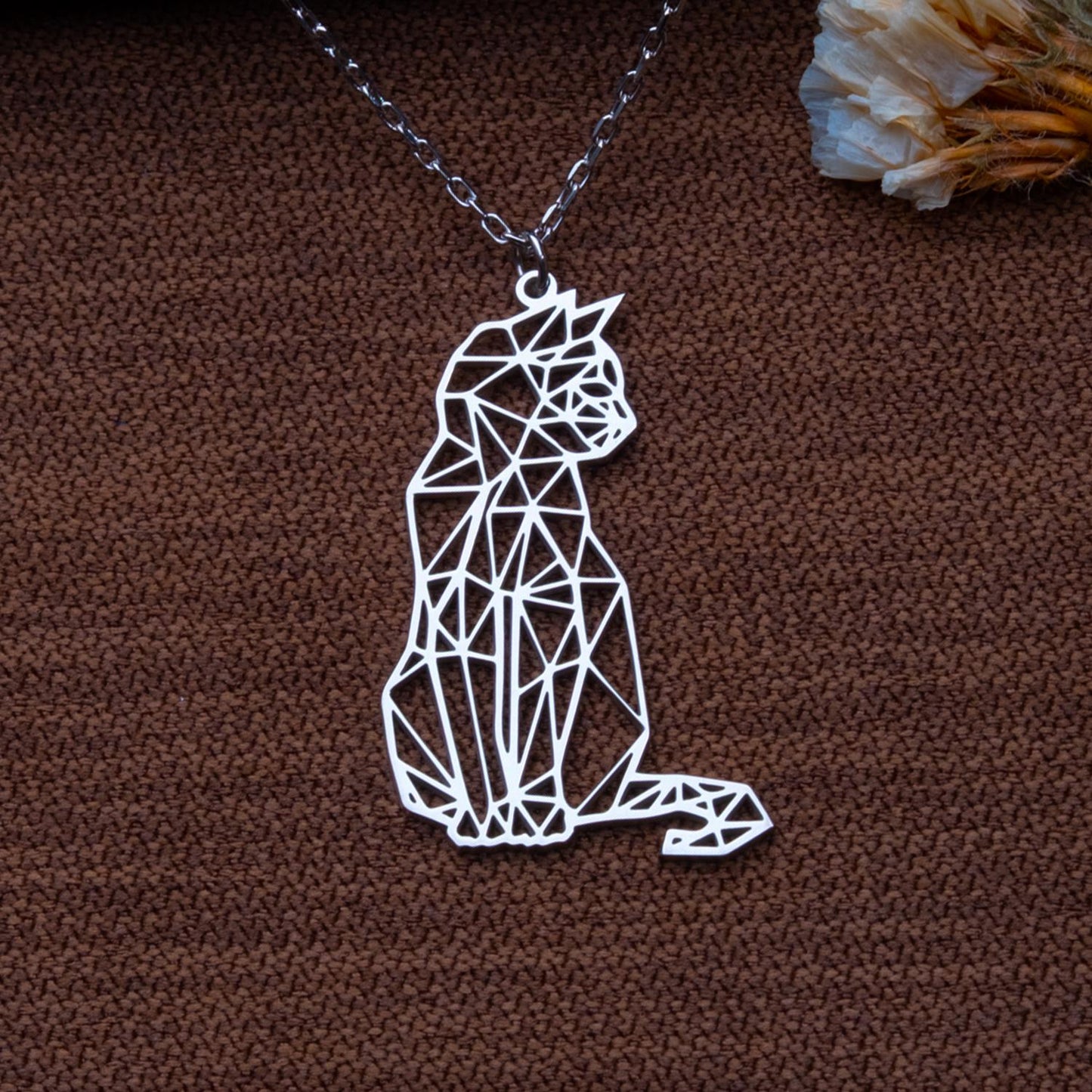 Geometric Cat Necklace – Minimalist Polygon Cat Pendant, Sterling Silver Animal Jewelry, Origami Cat Lover Gift, Modern Pet Necklace for Her