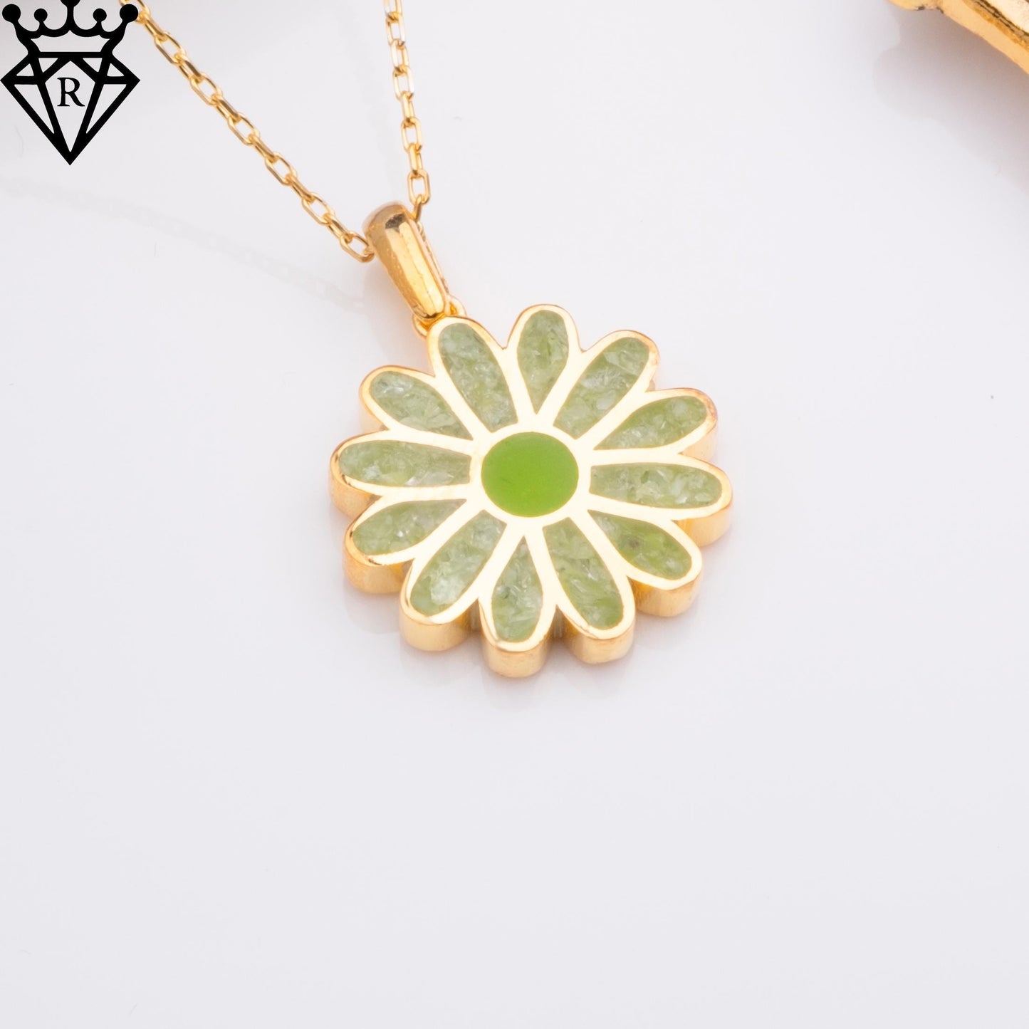 Peridot Daisy Necklace – 14K Gold Plated 925 Sterling Silver Flower Pendant – August Birthstone Jewelry – Natural Gemstone Gift for Her
