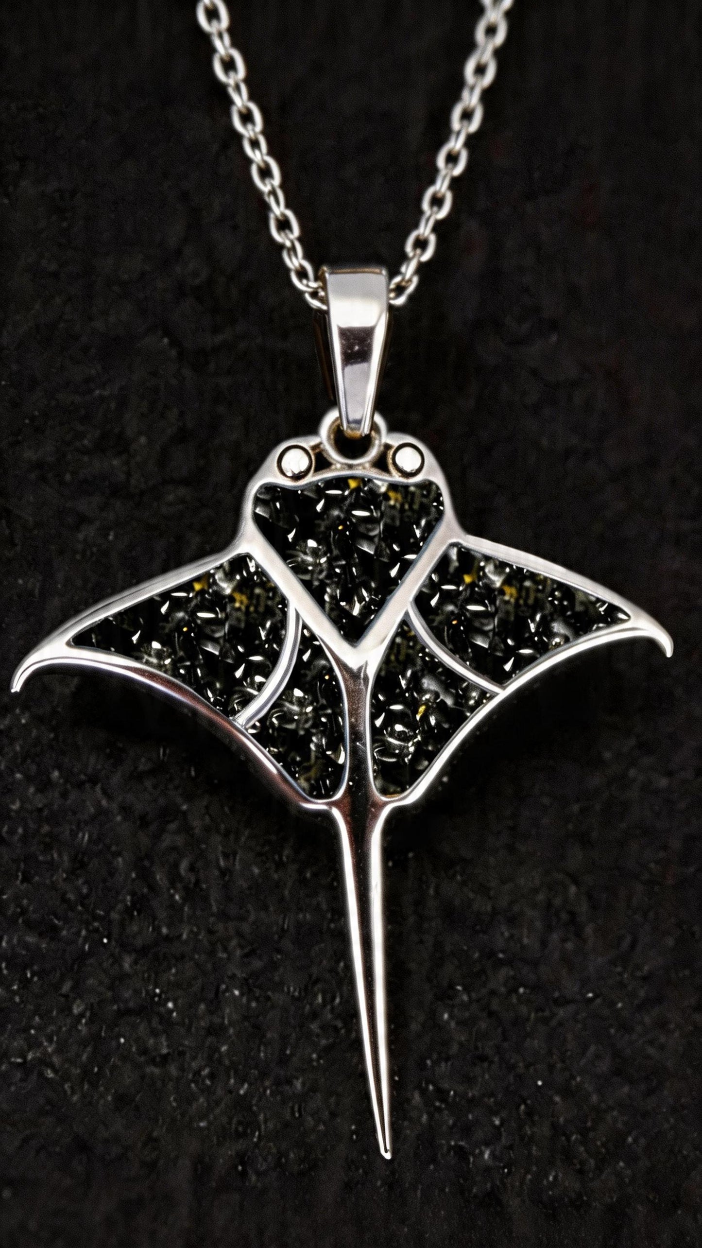 Peridot Manta Ray Necklace | 925 Sterling Silver Necklace | Ocean Animal Marine Jewelry | Gift for Her