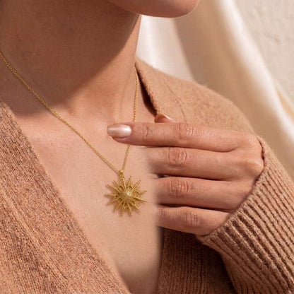 Castor Star Pendant Necklace | 925 Sterling Silver | Intricate Celestial Theme | Meaningful Gift for Her